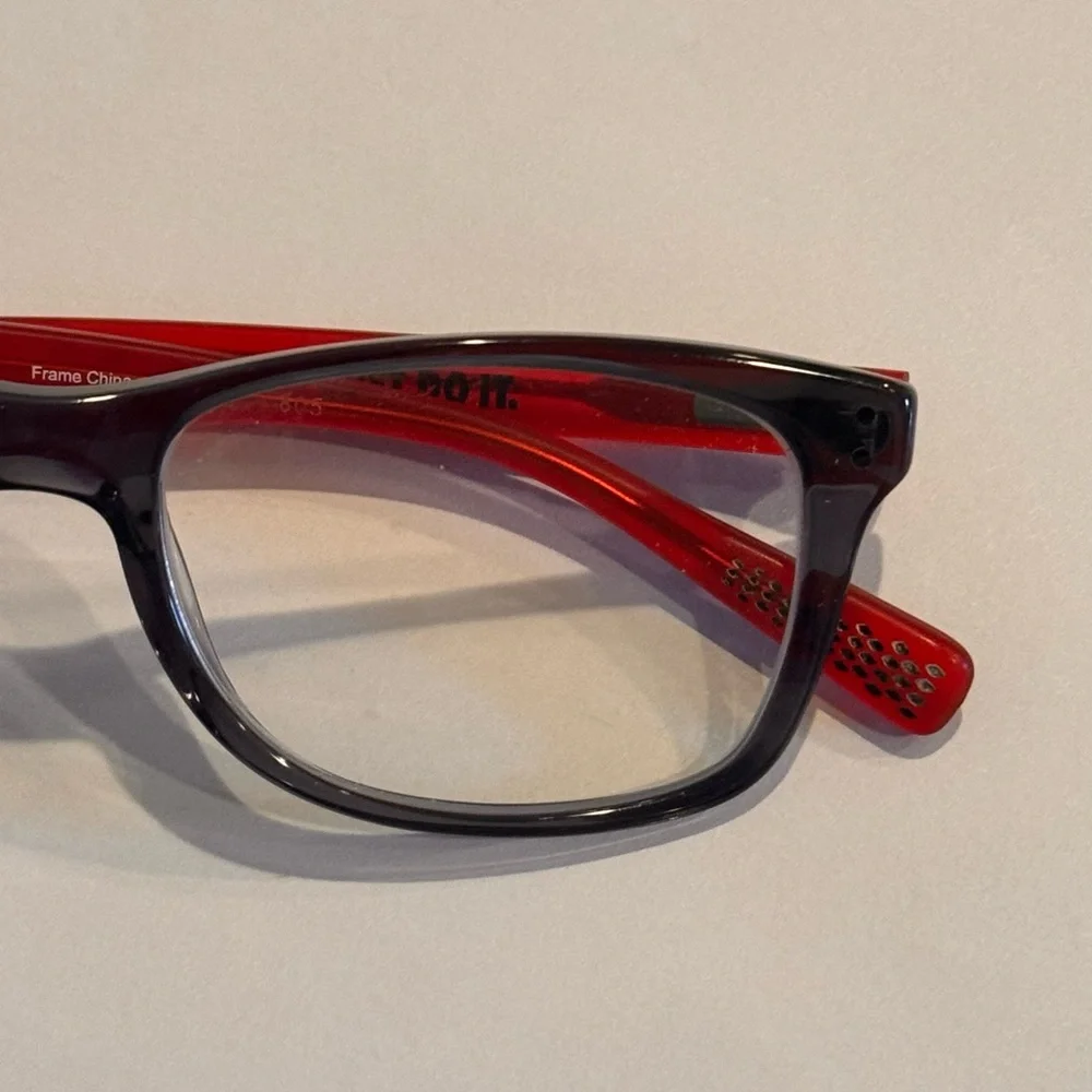 Nike 5538 070 Smoke Gray Red Eyeglasses Frames 49-17 135 Designer Men Women/Case